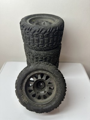 Arrma Vortex 1/10 4WD Räder und Reifen gebraucht 