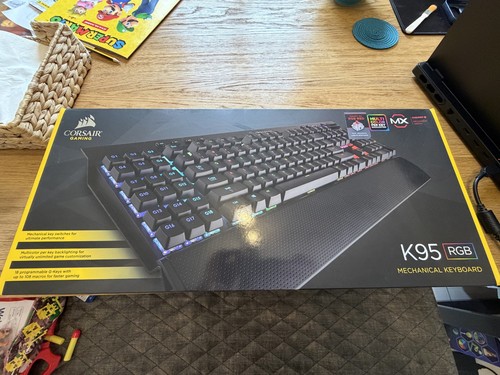 Corsair k95 RGB Mechanical
