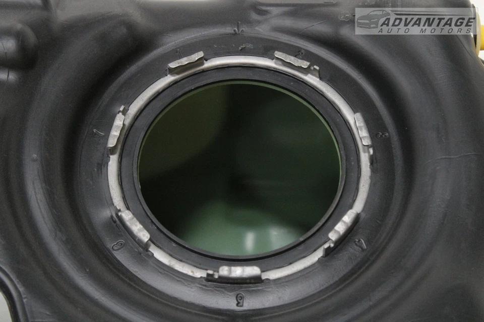 2014-2016 BMW 328i GT XDRIVE F34 N26 GASOLINE FUEL TANK RESERVOIR 7326895-14 OEM - Image 4 of 4