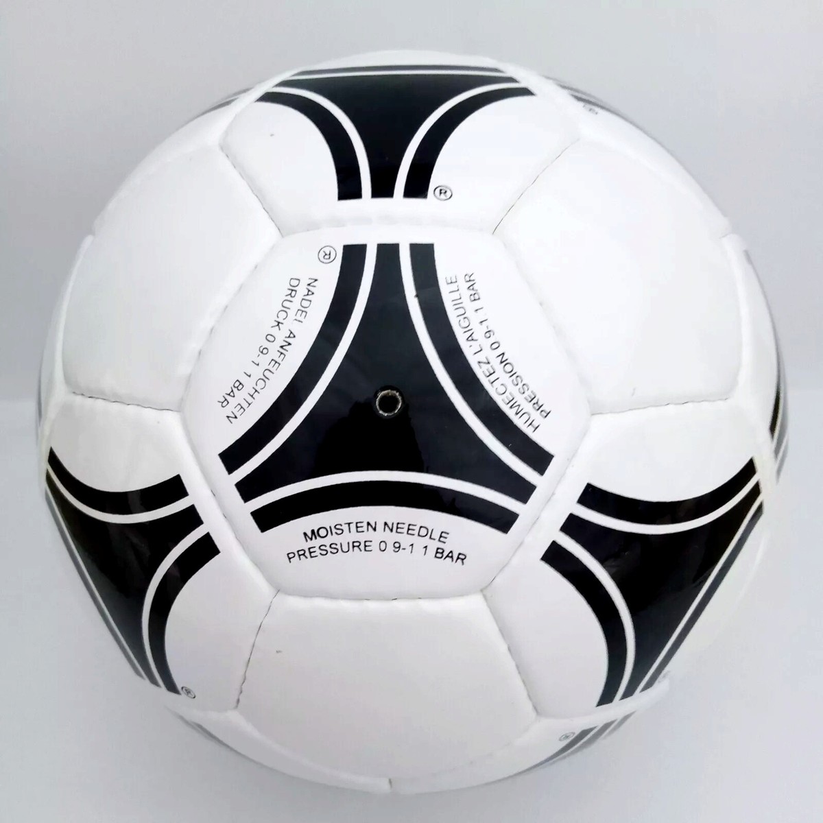 Adidas Tango Espana FIFA World Cup 1982 Spain/Soccer Match Ball