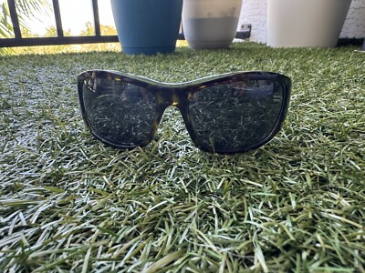 Oakley Disobey Sunglasses Tortoise Green With Hard Case and  display picture 1