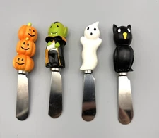 Boston Warehouse Halloween Spreader Knives-Resin Ghost Pumpkin Dracula & Owl