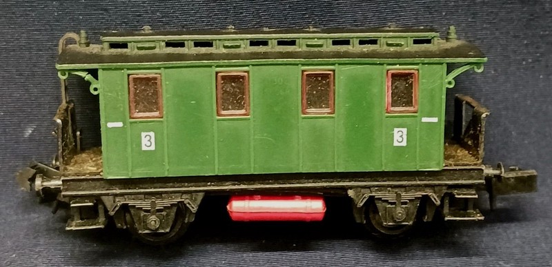 N Scale Arnold Rapido 0304 Kasel Passenger Car  Vintage