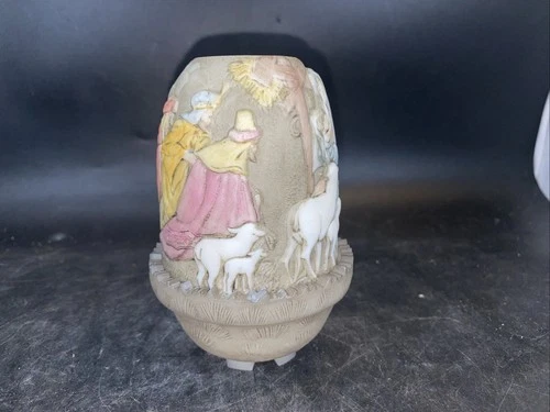 Fenton BIRTH OF A SAVIOR Jesus Nativity Christmas Fairy Lamp CHIPPED READ!