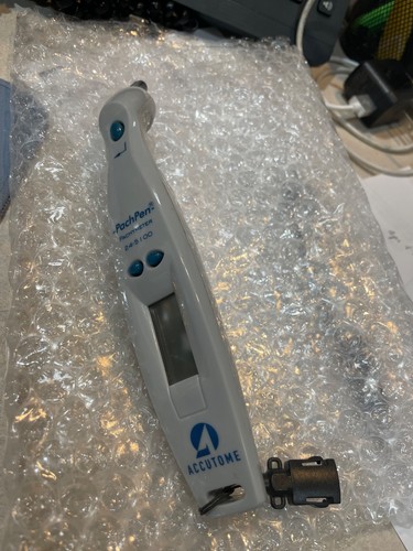 Accutome PachPen 24-5100 Pachymeter w/ Case