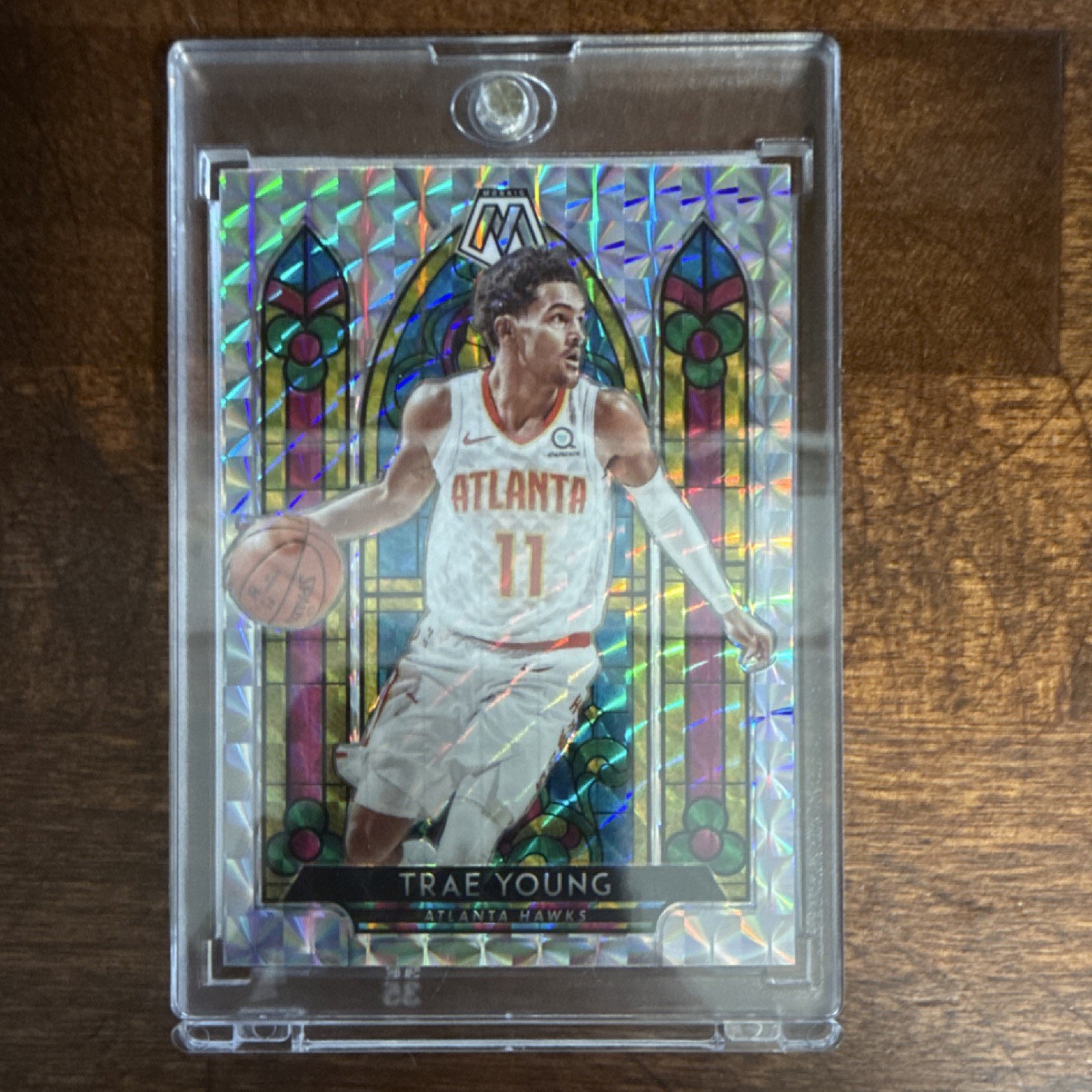 2019-20 Panini Mosaic Stained Glass Prizm Insert Trae Young #4 Atlanta Hawks