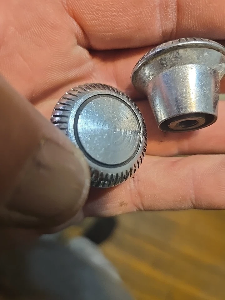 Oldsmobile Cutlass 442 1970 71 72 Vista Cruiser GM JUEGO DE PERILLAS DE RADIO OEM Foto 4 de 4