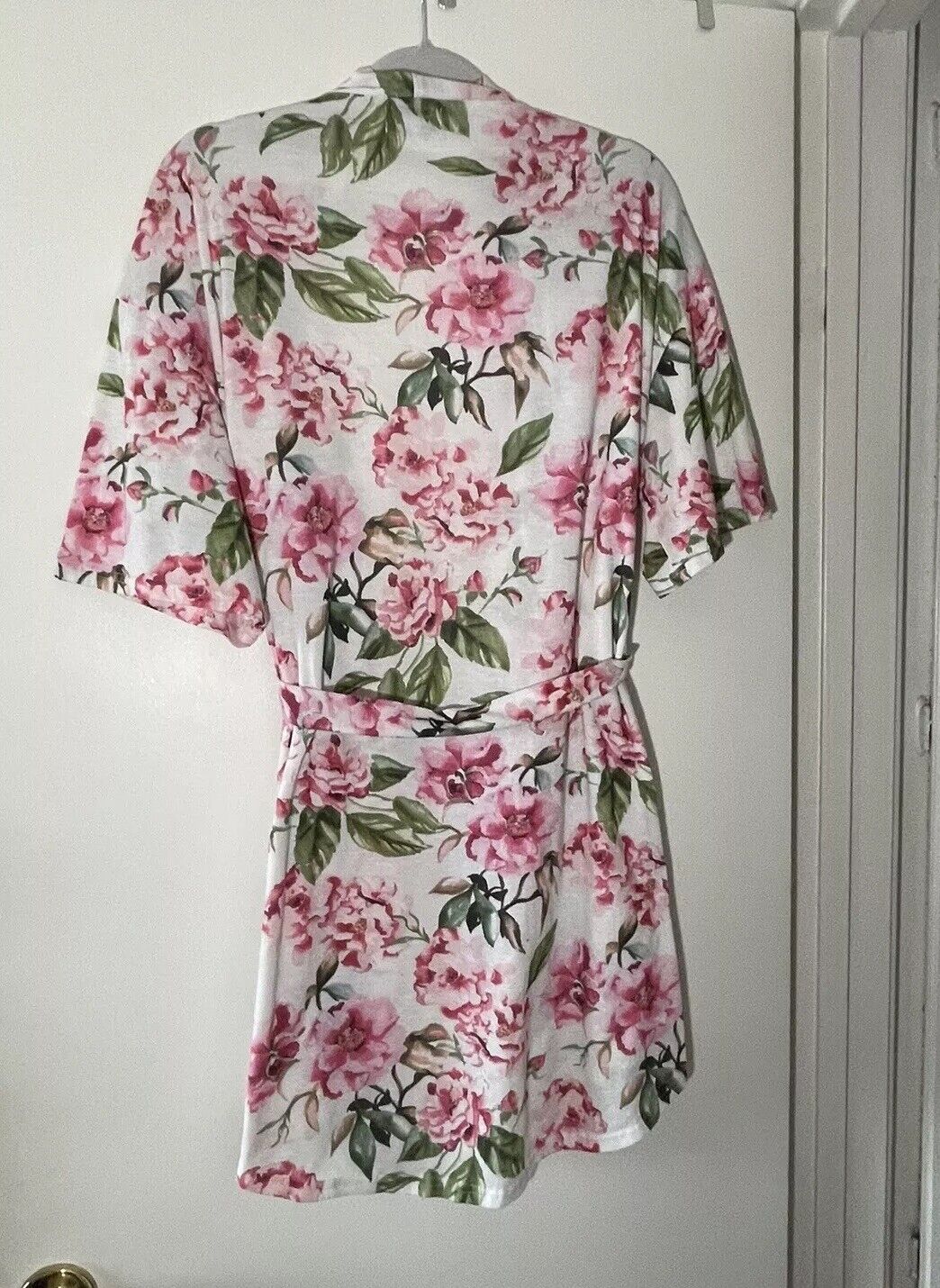 Picture 2 of 4