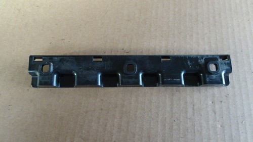 BMW  E63 Seitenschwellerhalter vorne links 7072875