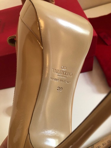 Scarpe décolleté originali Valentino Garavani Bow 39 beige pelle verniciata NUOVE IMBALLO ORIGINALE - Foto 6 di 12