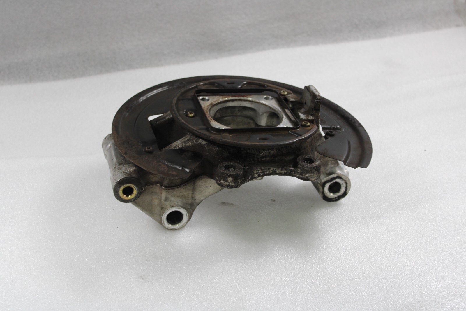 Maserati Coupe, Spyder, LH, Left Rear Knuckle/Stub, w/out Hub, Used, P/N 183590