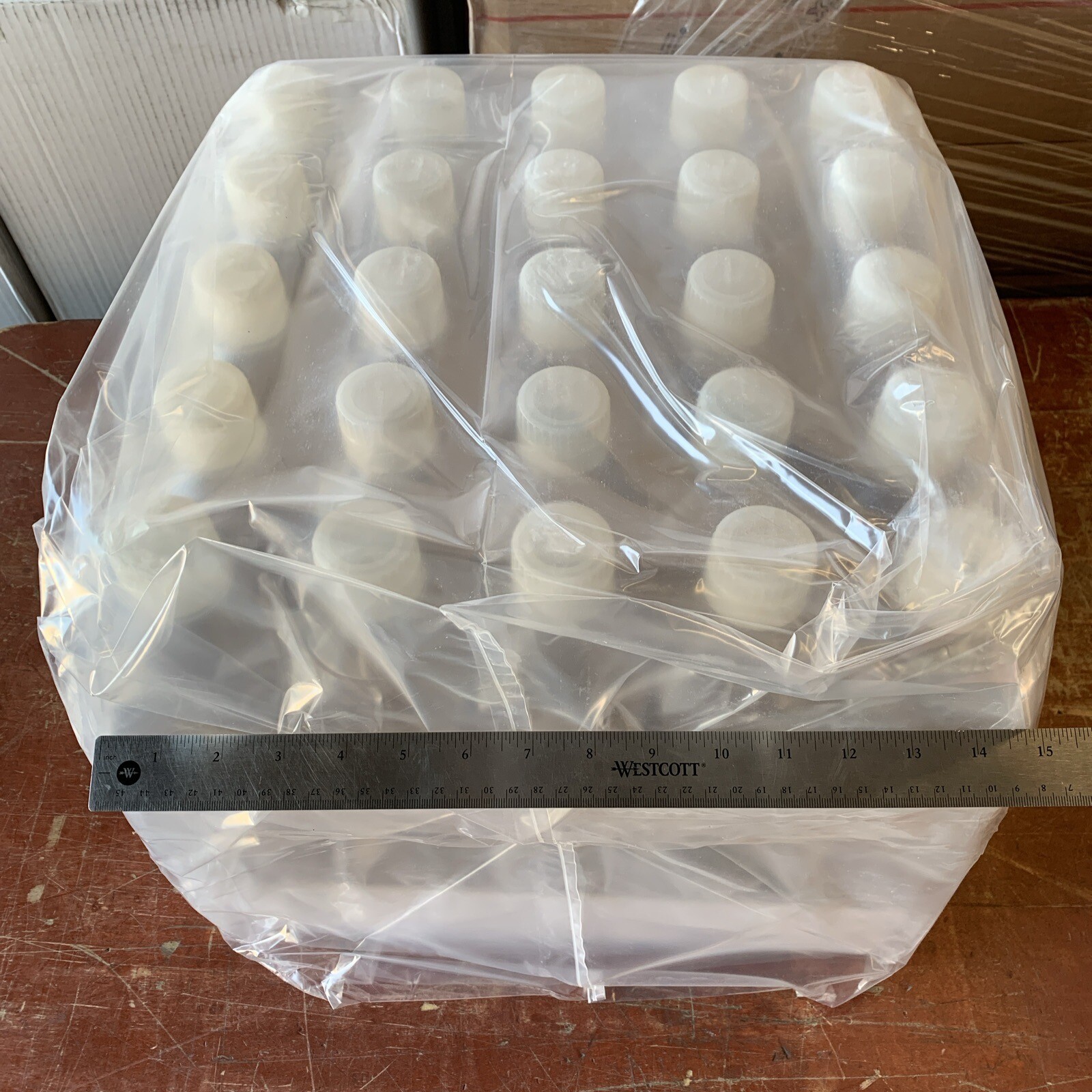 (50-Pack) Greiner Bio-One 950700 Sterile Tetragonal 500mL PET Media Bottle w/Cap