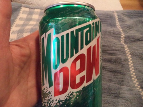 BRETT FAVRE 3 TIME MVP 1996 MOUNTAIN DEW 12 OZ ALUMINUM CAN GO DEEP 4 DEW STATAB - Picture 10 of 18