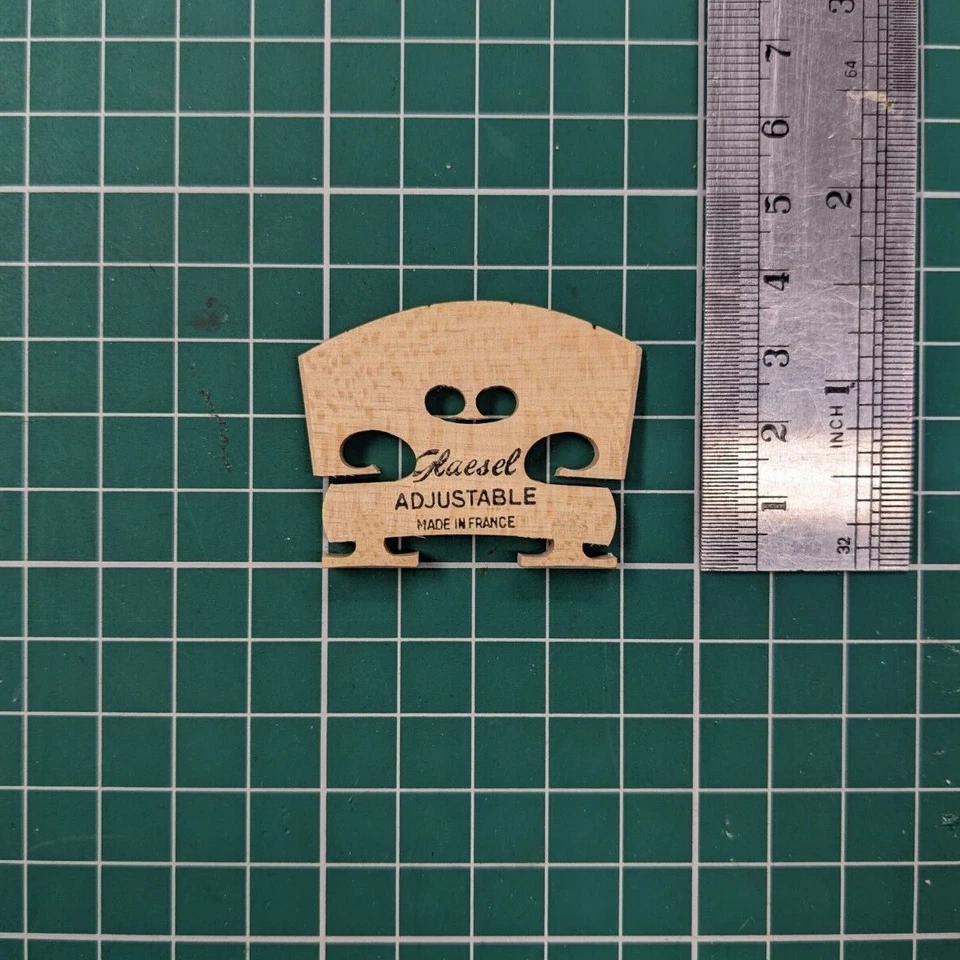 Aubert à Mirecourt Glaesel 3/4 High Violin Bridge, Adjustable Feet, Ebony Insert - Image 2 of 4