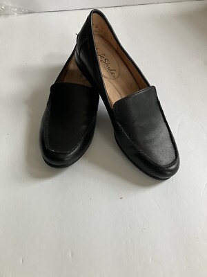 Life Stride Margot loafer  Size6 M New without Box Soft System, Flex sole Black