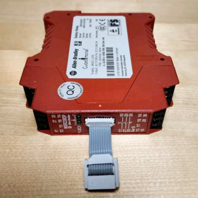 Allen-Bradley 440R-H23196 Safety Relay MSR238DP 24VDC