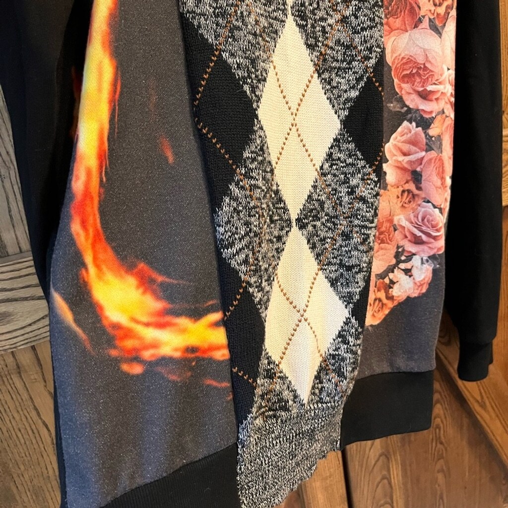 Givenchy Fire, Rose and Diamond Patterned Sweater… - image 5