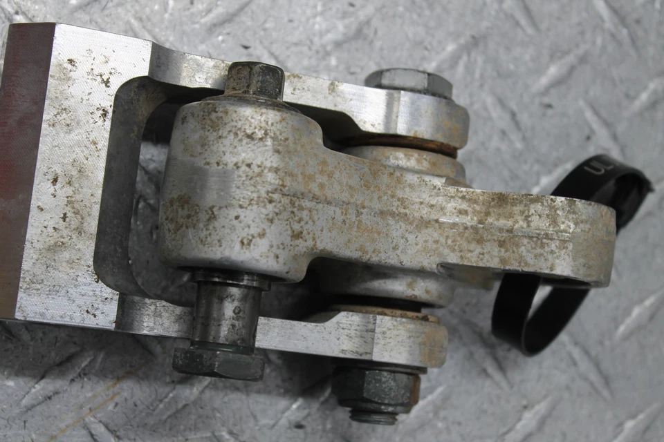 Yamaha TTR250 1999 dogbone trasero acoplamiento amortiguador enlace 4gy-2217A-00-00 Foto 3 de 4