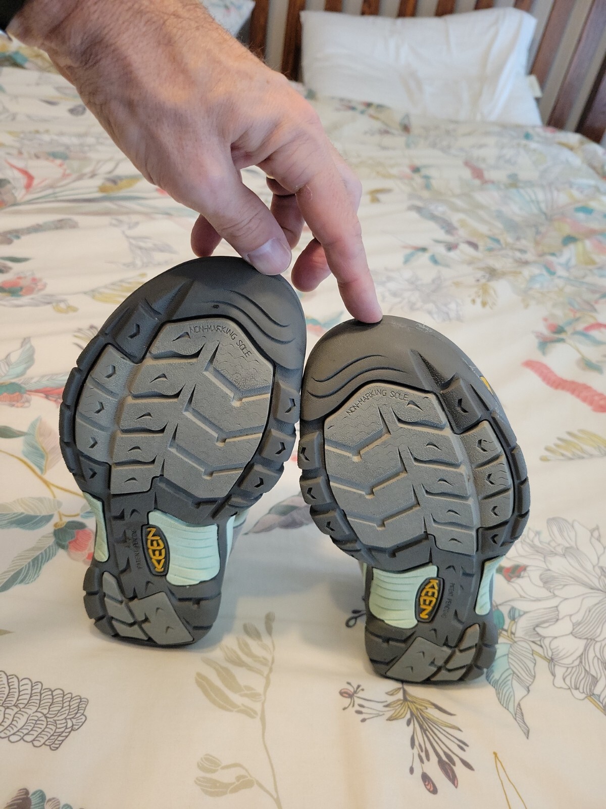 Sandali sportivi da trekking all'aperto impermeabili Keen Newport H2 da donna taglia 9 5 grigi