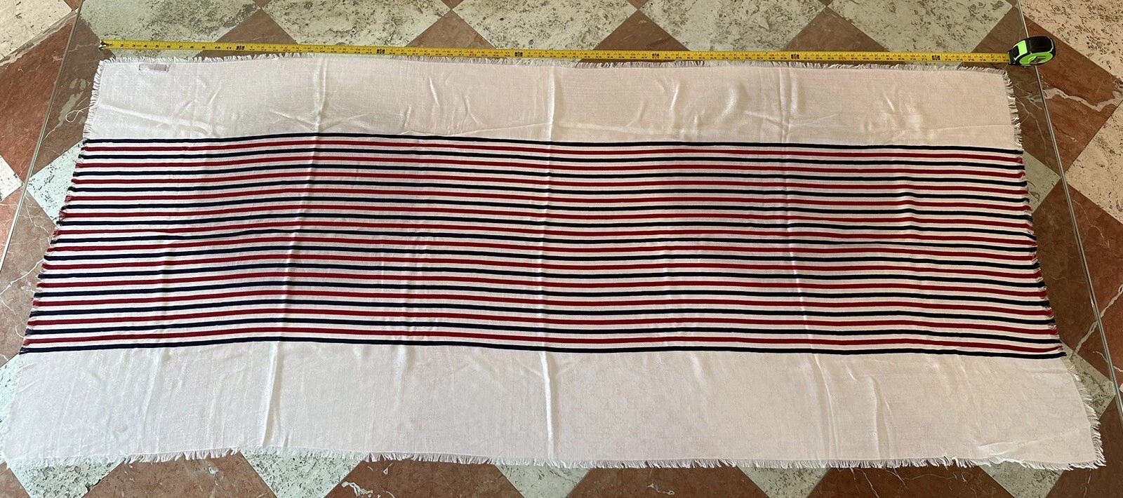 Foulard 100 % authentique GUCCI Jacquard GG monogramme soie et coton foulard