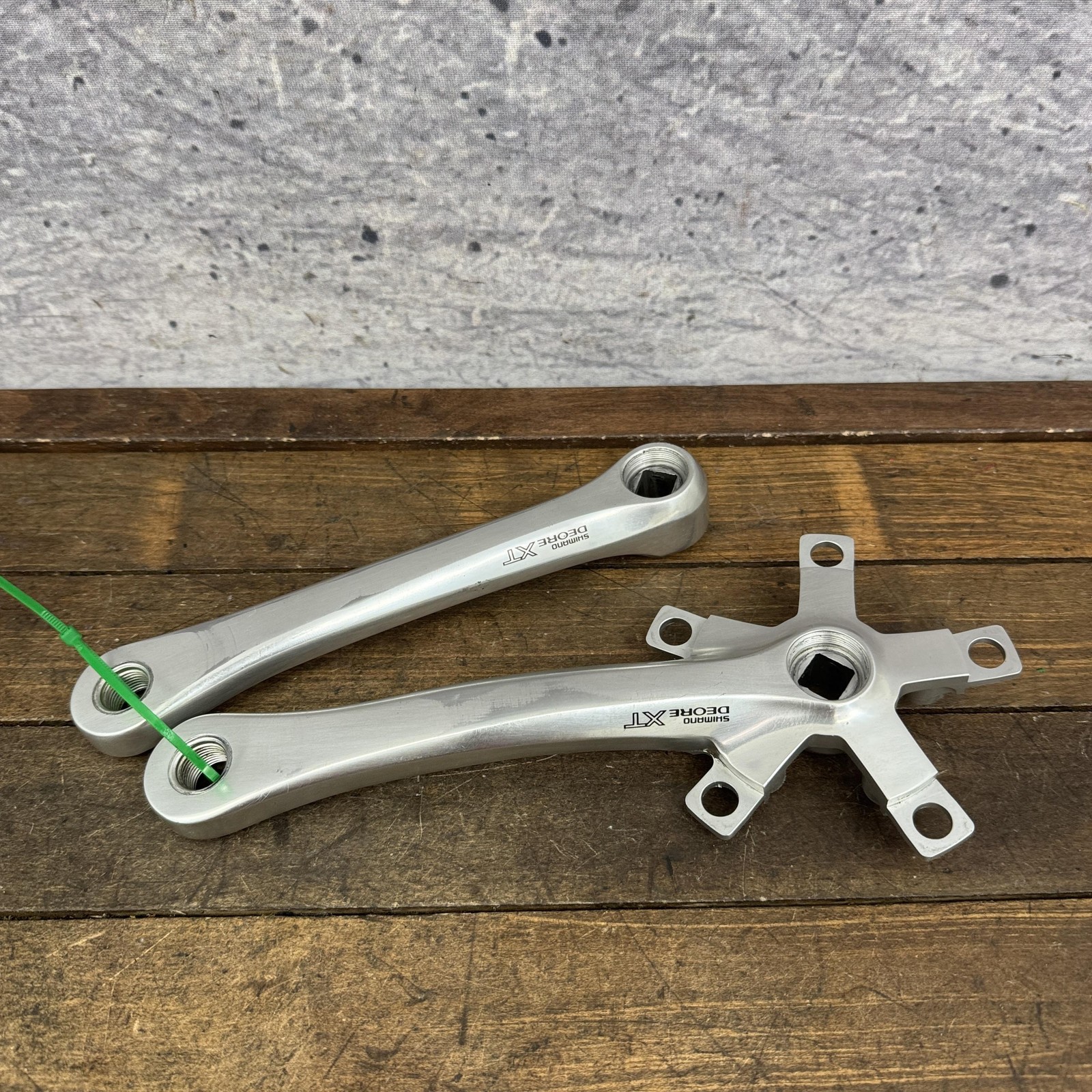 Vintage Shimano Deore XT FC-M737 Crankset Silver 5-Bolt Square Taper MTB Japan