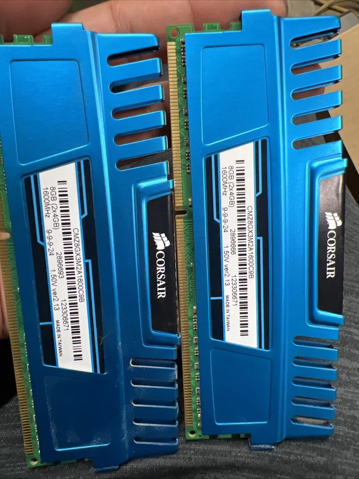 CMZ8GX3M2A1600C9B Corsair Vengeance 8GB Kit (2 X 4GB) PC3-12800 DDR3-1600MHz DIM - Image 2 of 4