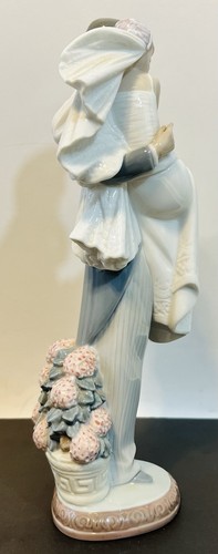 LLADRO Over The Threshold Pareja Novia y Novio Estatuilla Retirada #05282 TOTALMENTE NUEVO - Imagen 6 de 12