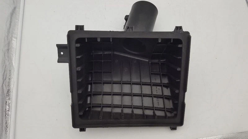 2005-2019 Nissan Frontier Pathfinder Suzuki Equator Air Cleaner Box Assembly OEM Foto 3 de 4