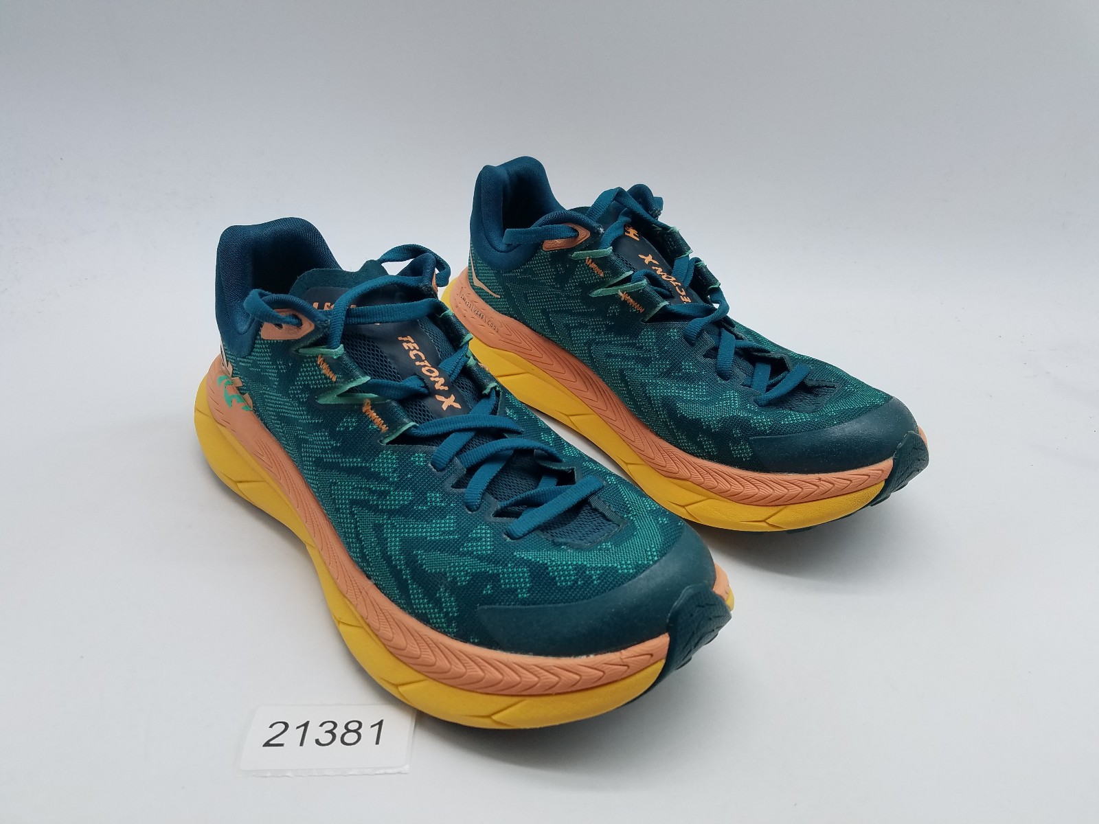Hoka One One Tecton X Women's Size 7 B (Medium) Running Shoes Multicolor