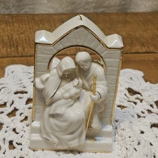 Lenox ~ “Holy Family” ~ Ivory Porcelain TREE ORNAMENT ~ 24K Gold ~ Lamb on Back