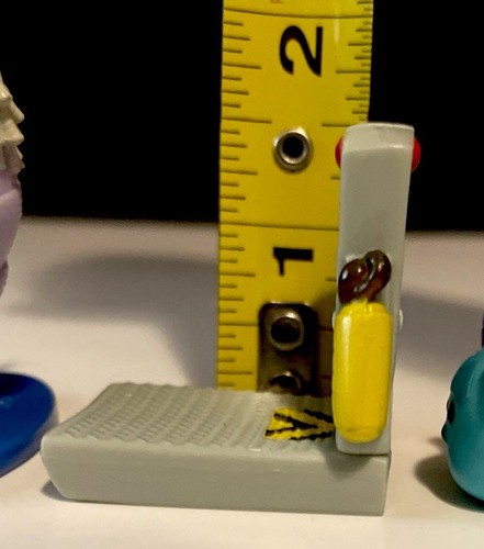 Disney Tsum Tsum Monsters Inc Vinyl Figures & Stand Set Of 4 Boo Randall & Sully - Picture 6 of 11
