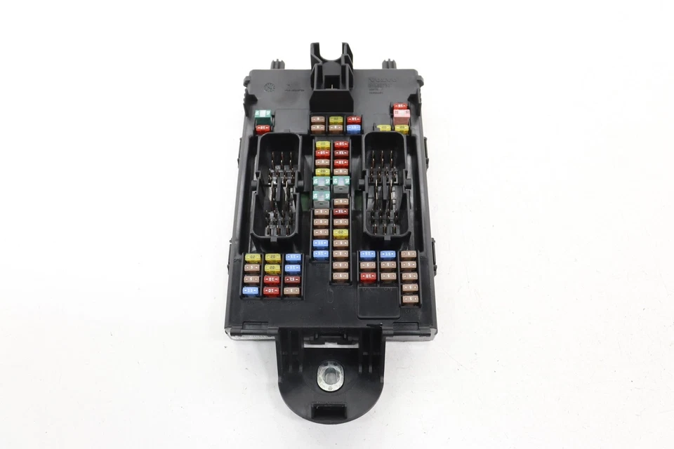 2016 - 2025 VOLVO XC90 FUSE RELAY BOX JUNCTION BLOCK MODULE UNIT OEM 32142591 - Image 3 of 4