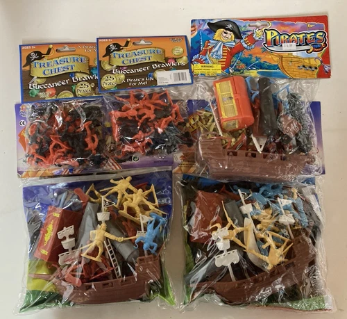 Plastic Toy Pirates figures 1:32 Scale Hing Fat Toy & Palm trees Lot