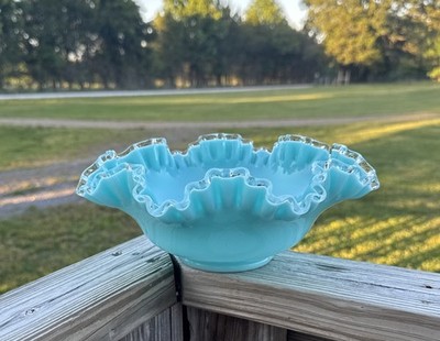 Vtg 1950s Fenton Silver Turquoise Crest Ruffled Edge Petticoat Glass Bowl *Read*