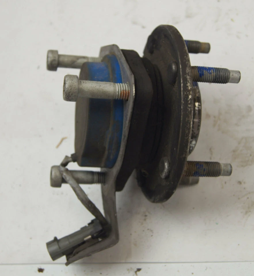 Cojinete de rueda delantera Chevy Corvette C5 C6 y XLR 1997-2008 con ABS usado 88967287 Foto 3 de 4