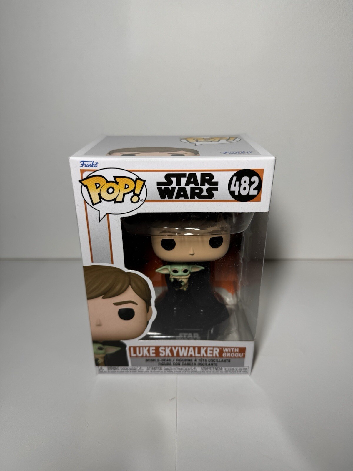 Funko Pop! Vinyl: Star Wars - Luke Skywalker with Grogu #482