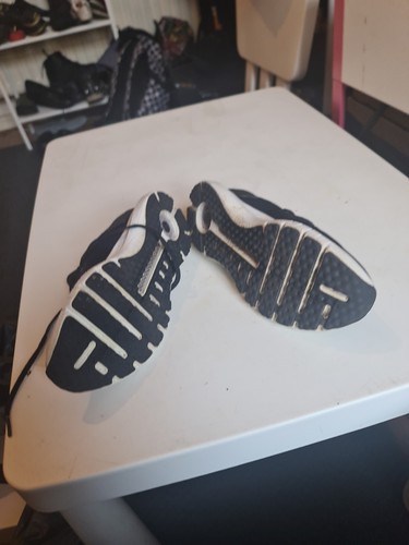 Here Is This Under Armour For You Black Used But Still In Good Condition. - Picture 12 of 24