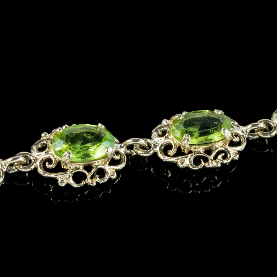 Victorian Style Peridot Bracelet 9ct Gold - Image 3 of 4