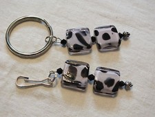 Hand Crafted Zipper Purse Pull  Key Chain Set Glass Beads Pink Purple Spots NEW