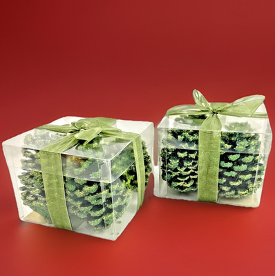8 Painted Glitter PINE CONES ~ Holiday Color ~ 8 Green