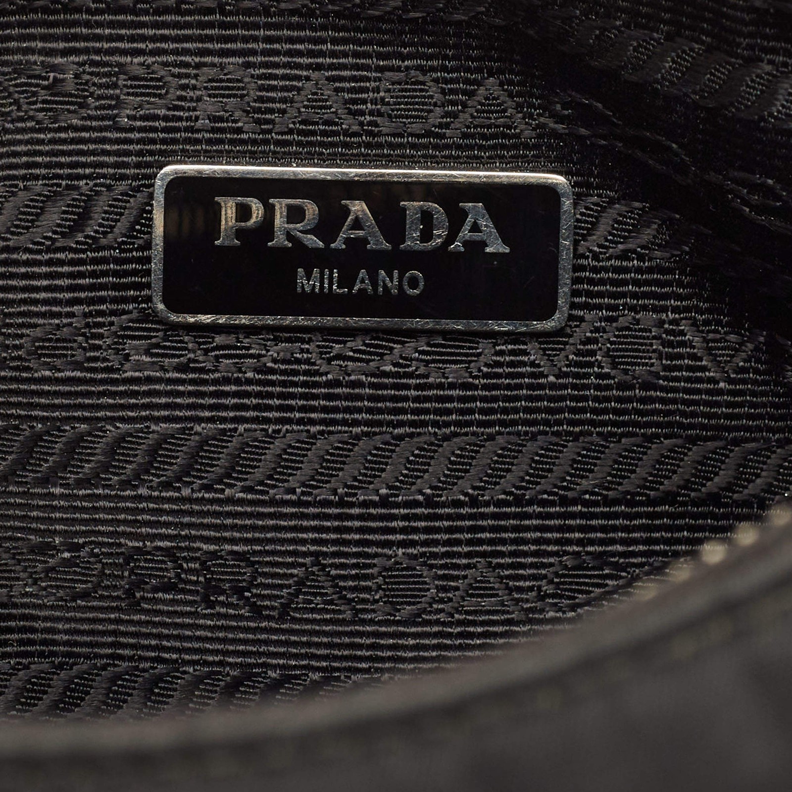 Prada ReEdition 2005 Black Nylon and Saffiano Leather Shoulder Bag thumbnail 8