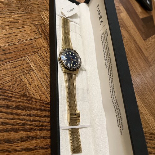 Timex Q Reissue Gold & Navy Men's Watch TW2U62000 Salesman Sample