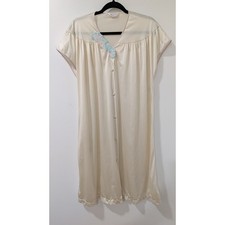 Vintage Vanity Fair Nightgown Cream Button Front Embroidered Applique Medium USA