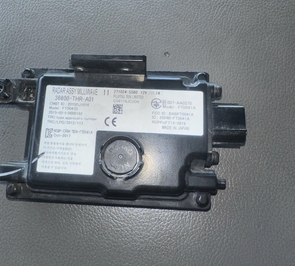 Conjunto de radar delantero Honda Odyssey 2019 36800-THR-A01 Foto 2 de 4