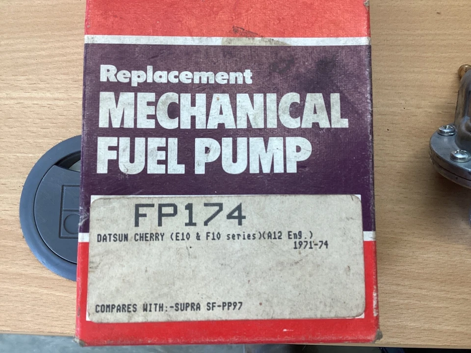 Bomba de combustible Datsun Cherry (E10/F10) FP174 1971-74 Foto 2 de 2