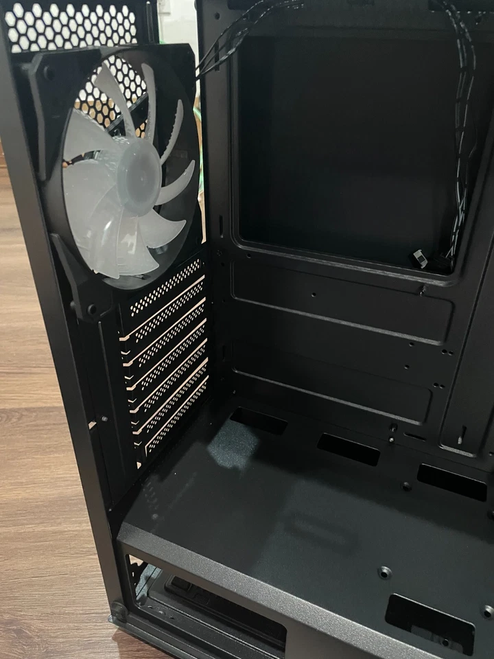 Black Mid Tower Gaming Computer Case, 4XFan Pre-Installed SIZE:8 X 17X 15 #05B - Image 4 of 4
