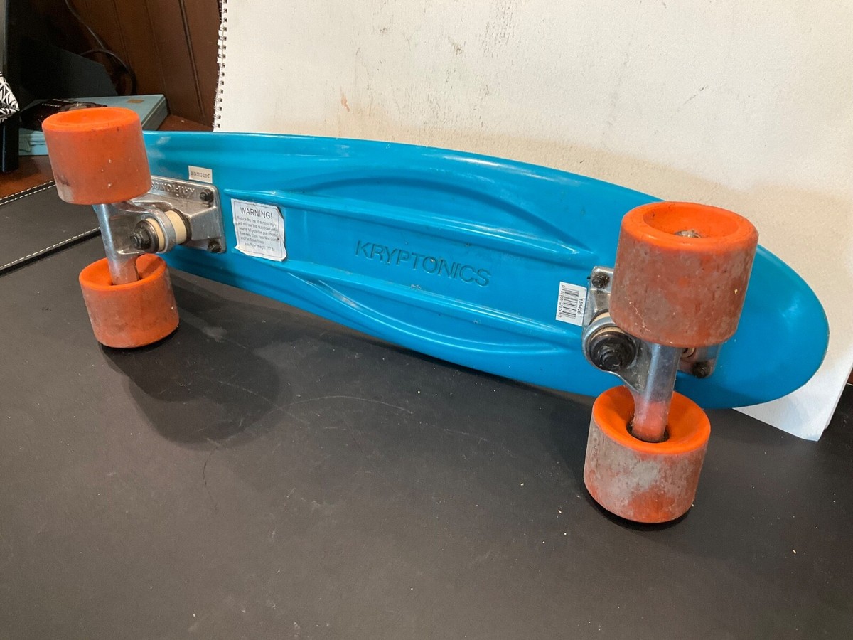 LONGBOARD/SKATEBOARD KRYPTO CLASSIC ROUES KTYPTONICS 76 MM / 78A LE LOT DE 4 TBE