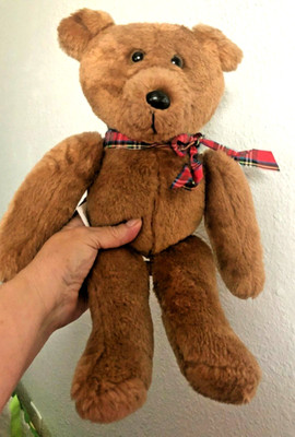 Vtg HALLMARK Brown BEAU BEAR Plush PLAID RIBBON BOW 15'' TALL Sit Stand TOY XMAS