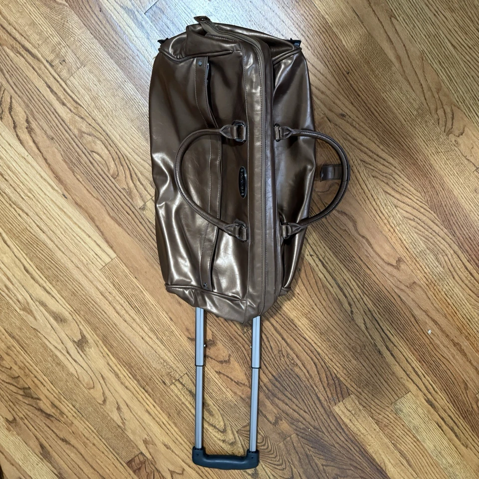 Vintage Kenneth Cole Reaction Brown Leather Rolling Weekender Duffel - Image 4 of 4