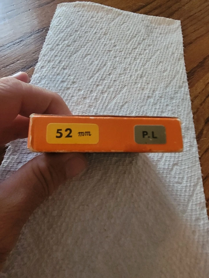 Vintage Coastar 52mm polarizing new in original box - Image 2 of 3